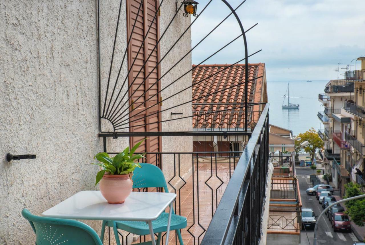 Casa Maccers Leilighet Giardini Naxos Eksteriør bilde